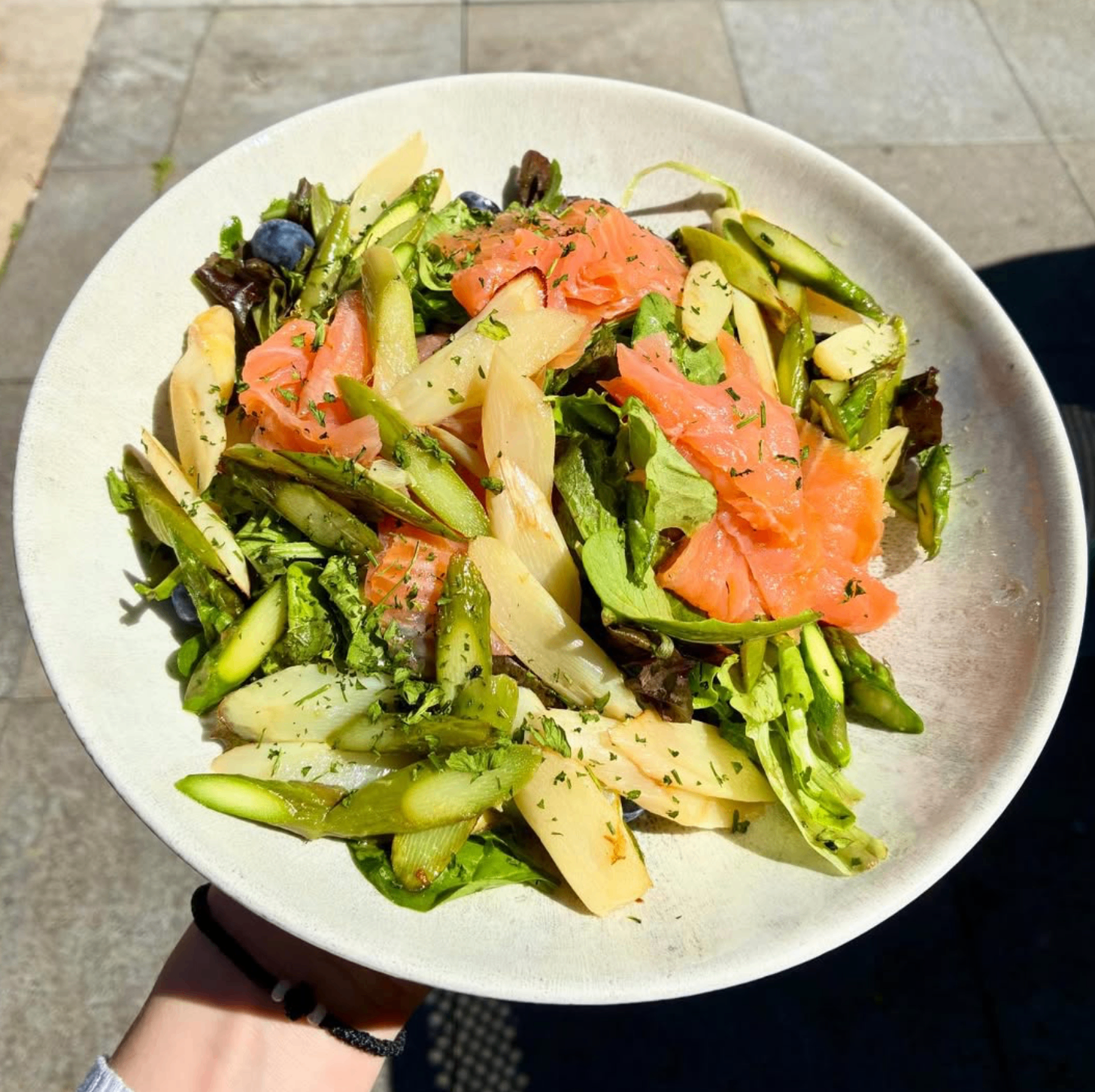 Spargelsalat mit Lachs